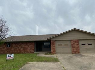 1 Mulberry Ln, Pryor, OK 74361