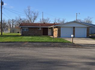 12 Vanderbilt Dr, Fairborn, OH 45324