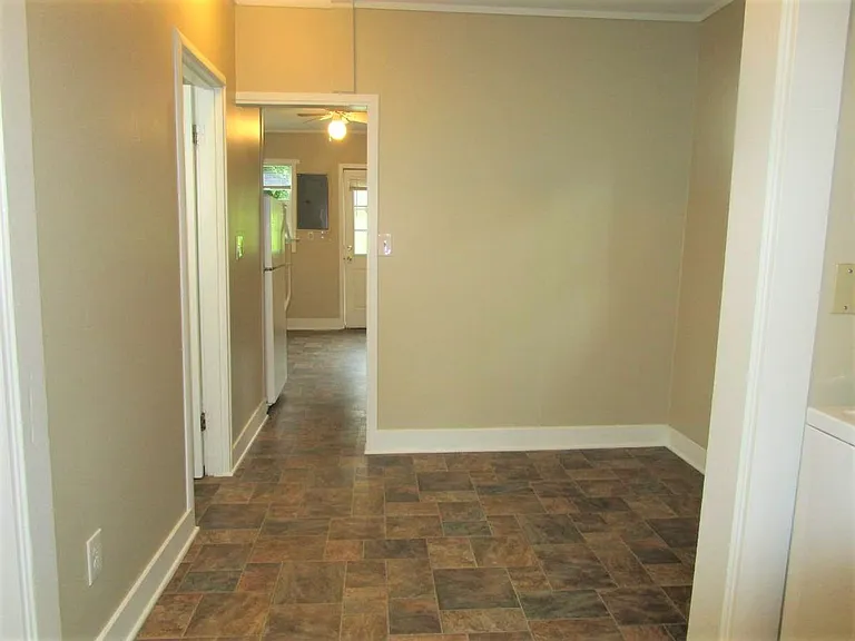 3305 Tarabochia St — Photo 12