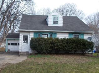 82 Andover St, Rochester, NY 14615