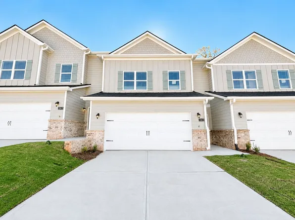 226 E Harvest Ridge Ln, East Cornelia, GA