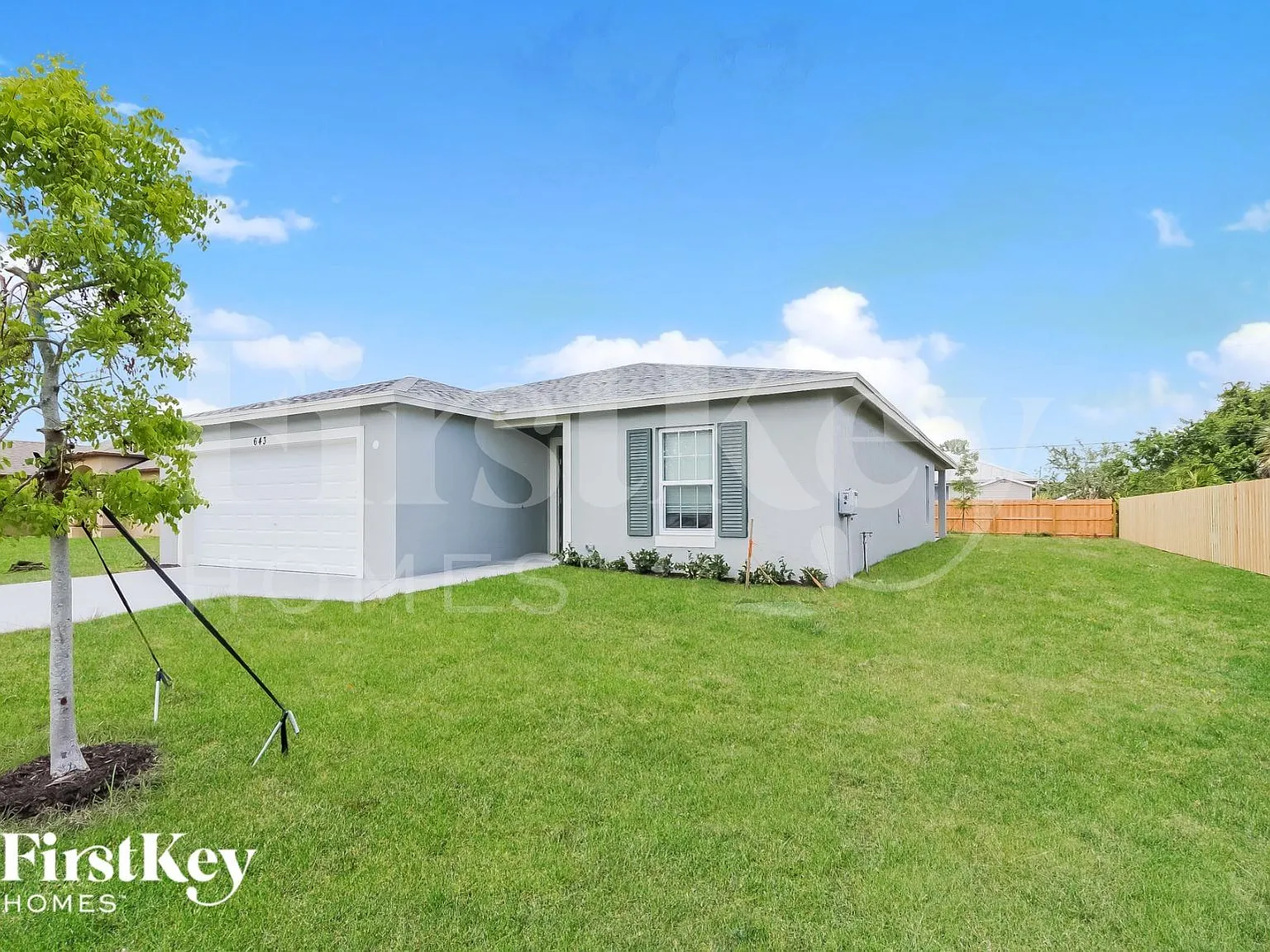 4 bed, 2.0 bath, 1833 sqft, $2,300 — Photo 3