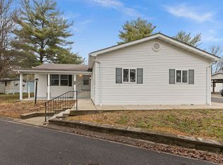 1605 Gretchen Dr, Belleville, IL