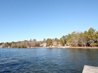 108 Douglas Dr, West End, NC 27376