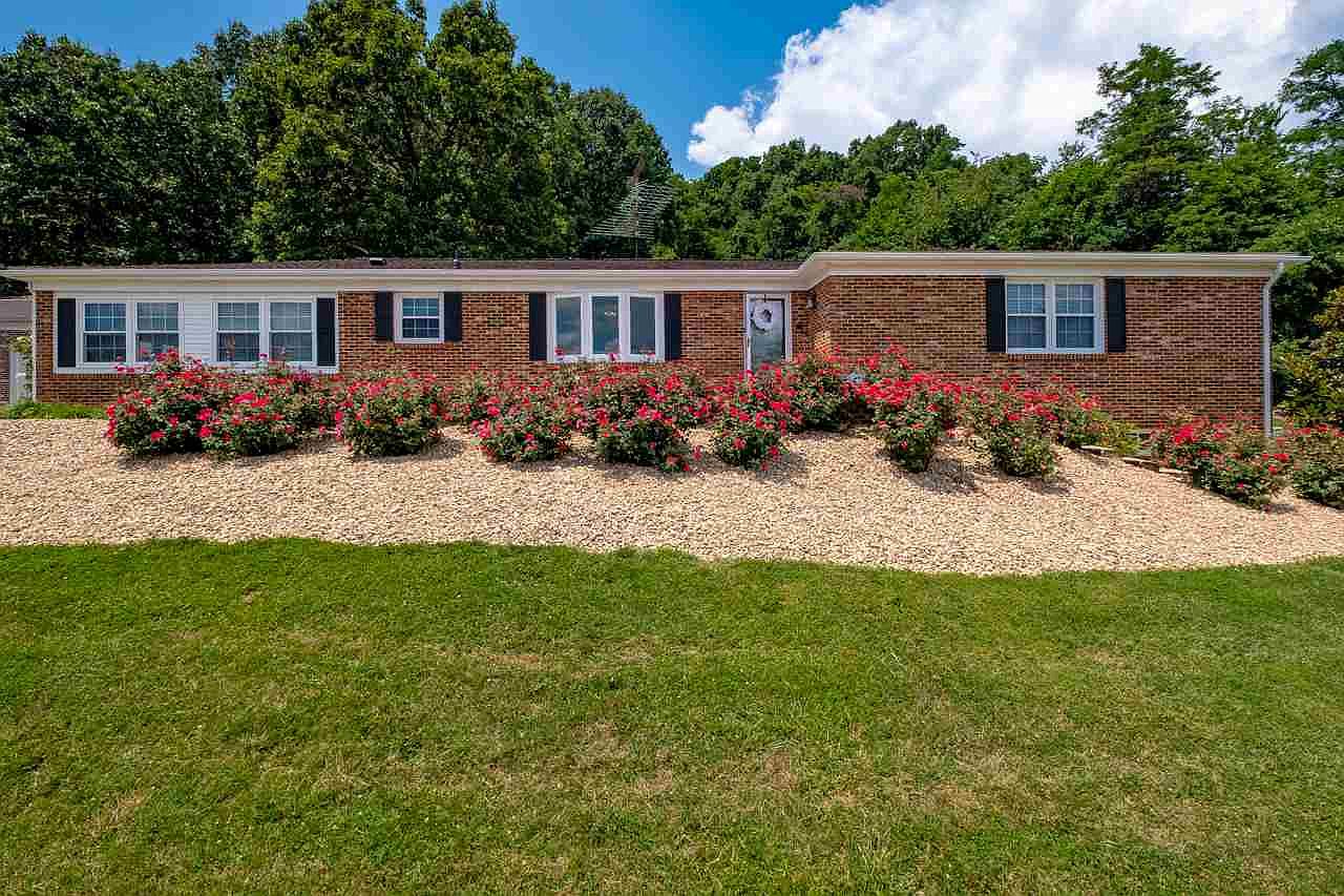 2261 Lee Jackson Hwy, Staunton, VA 24401 Zillow