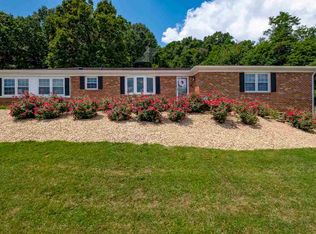 2261 Lee Jackson Hwy, Staunton, VA 24401
