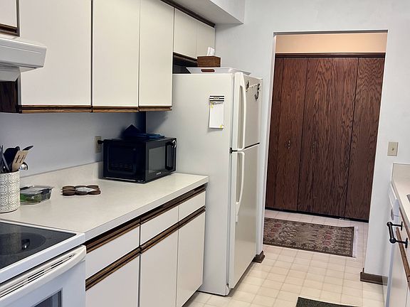 5th image of 1822 Yuma Ln N #55447