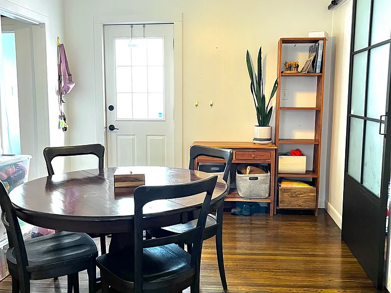 53 Henderson St — Photo 3