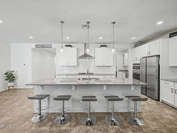 2nd image of 20438 W MAIDEN Lane