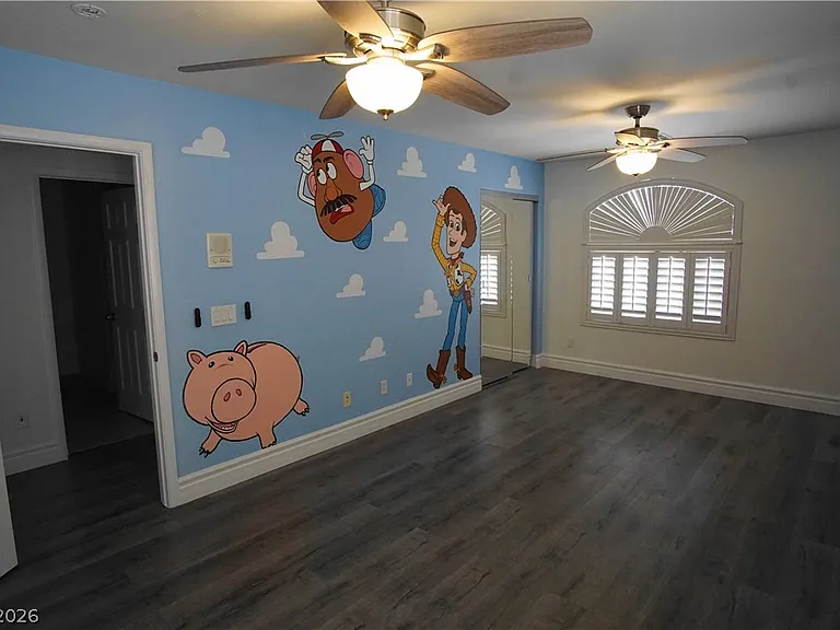 9682 Driftwood Island Ct — Photo 13