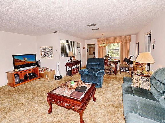 5th image of 414 Wright St