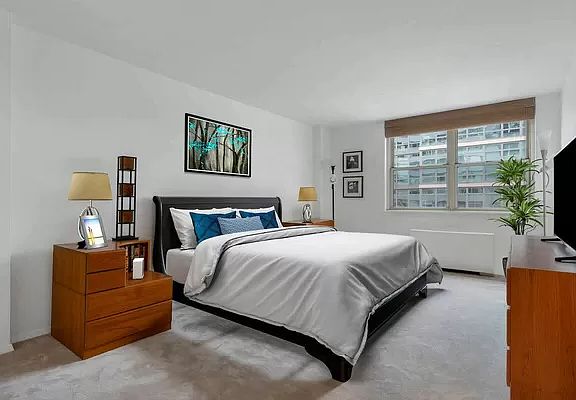 4th image of 200 E 58th St #14AC
