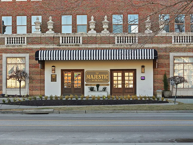 The Majestic on the Plaza — Photo 97