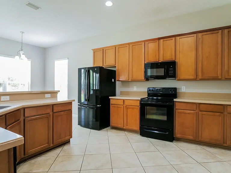 644 Porta Rosa Cir — Photo 7