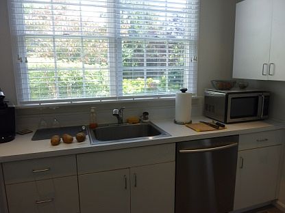 4th image of 20 Hubbard Ln Unit 101