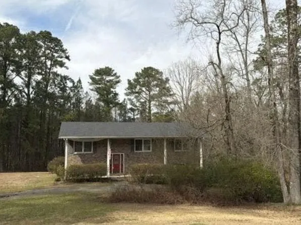 7316 Pinewood Dr, Trussville, AL 35173