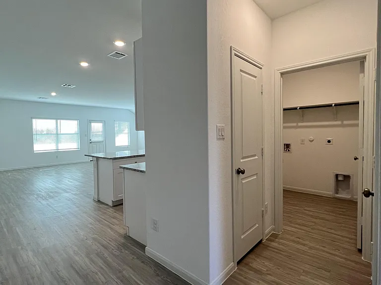 7010 Pail Pl — Photo 36