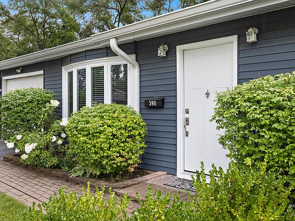 2nd image of 390 Larkdale Row