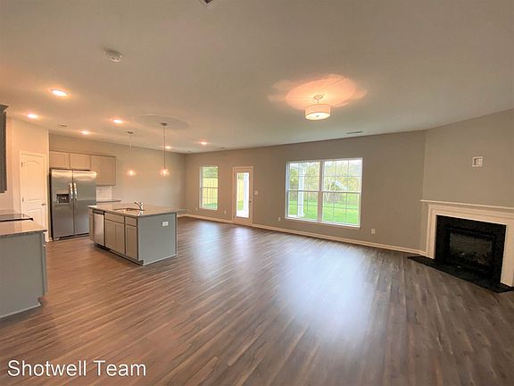 5th image of 7852 Beeler Ln