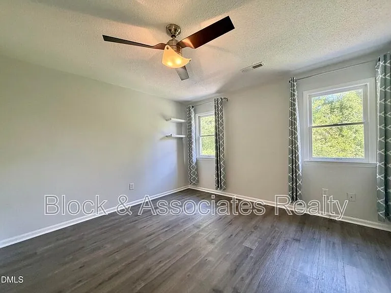 333 Jones Franklin Rd #B — Photo 6