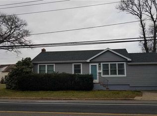 710 Railroad Ave, West Babylon, NY 11704