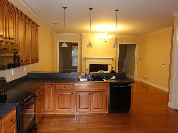 5th image of 9422 Norton Commons Blvd #201