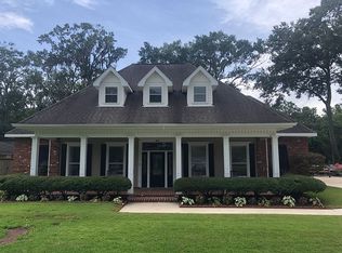22 E Levert Dr, Luling, LA 70070