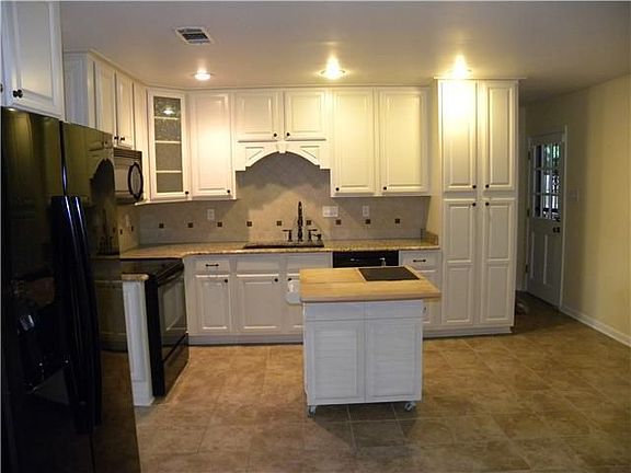 3rd image of 8735 Johannesburg Dr