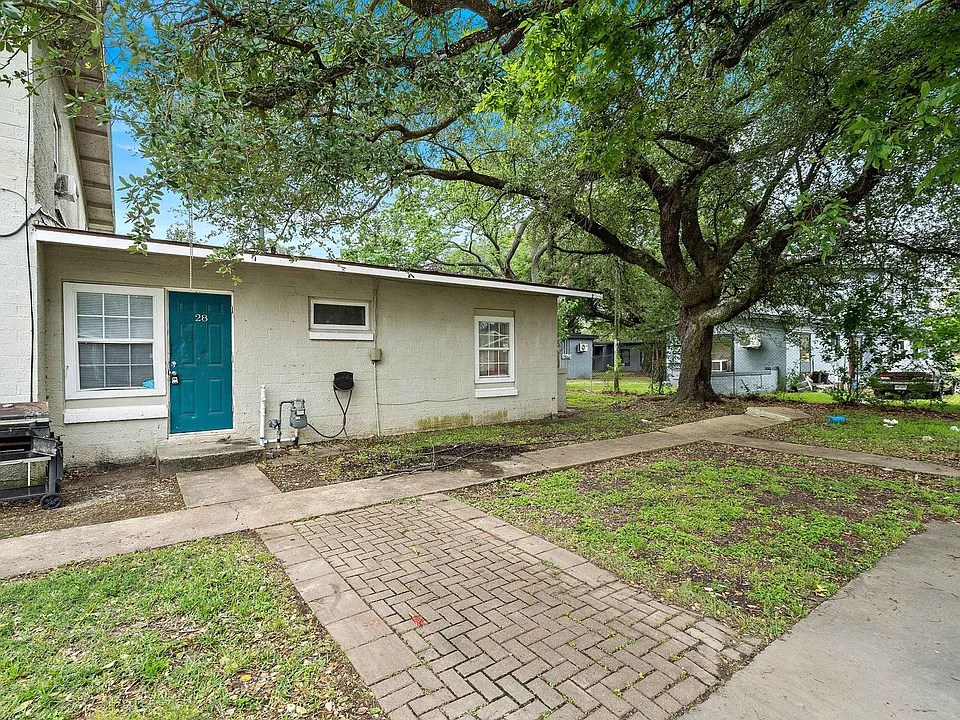 818 3rd Ave N