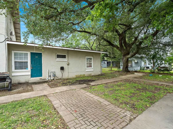 Third Ave Villas II, 818 3rd Ave N APT 28, Texas City, TX 77590