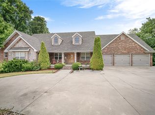2992 Hayden Rd, Pea Ridge, AR 72751