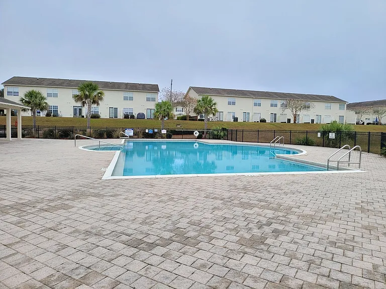 803 Majestic Dr — Photo 28