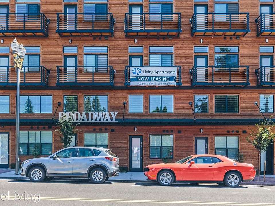 2nd image of 1901 Broadway St APT 309