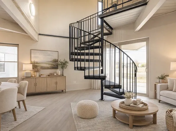 4401 Harriet St, Inkster, MI 48141