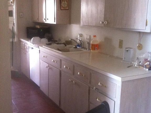 3rd image of 526 N Brentwood Ave