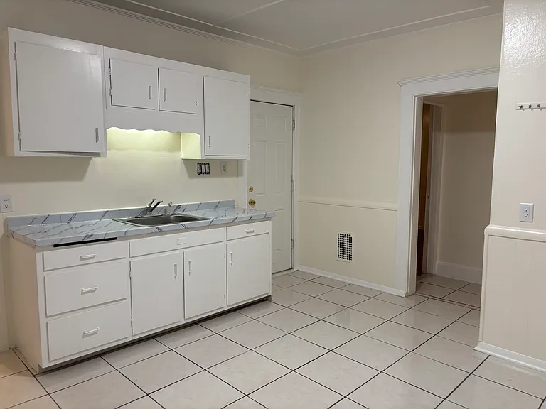64-66 Wade St #2 — Photo 14