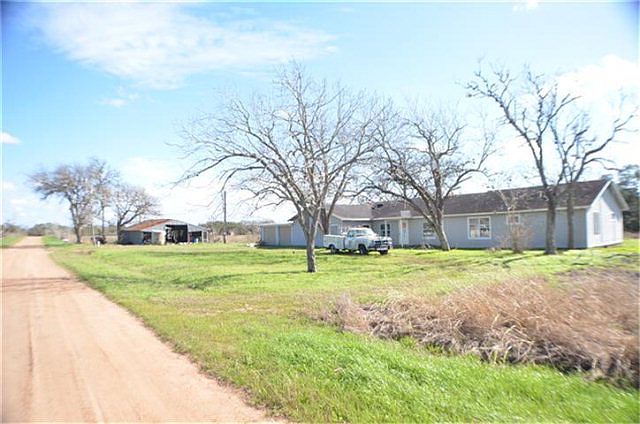 1st image of 135 County Road 396