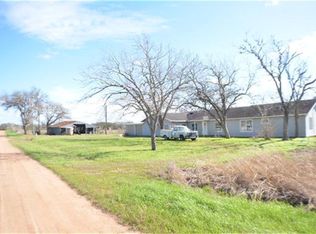 135 County Road 396, Yoakum, TX 77995