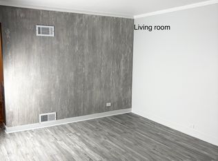 8909 Lavergne Ave APT 1B, Skokie, IL 60077