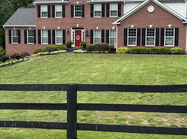 175 Shields Dr, Winchester, VA 22602