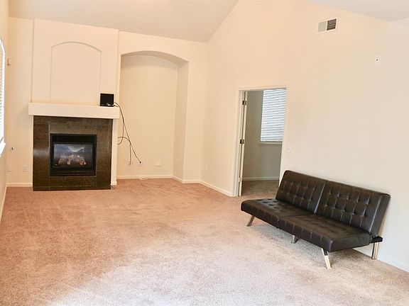 5th image of 150 Eastbrook Way