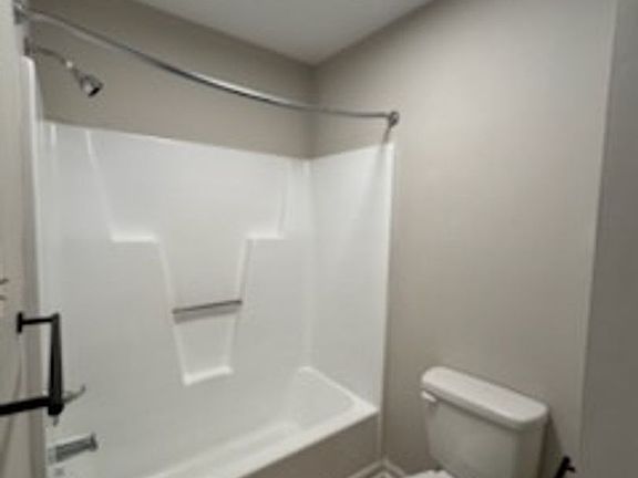 5th image of 9329 Castle Falls Cir