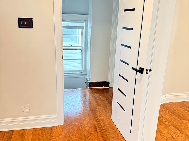 74 W 6th St #2 — Photo 7