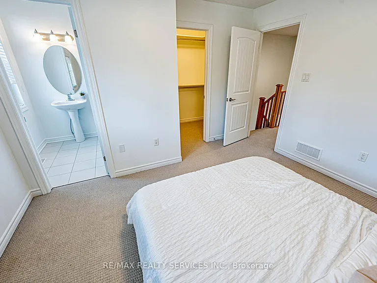 22 Arlington Cres #22 — Photo 14