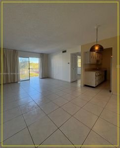 8950 NE 8th Ave APT 312, Miami, FL, 33138
