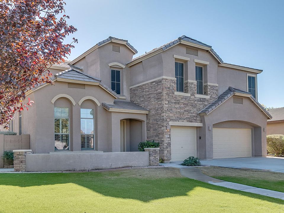 1st image of 3089 E San Angelo Ave