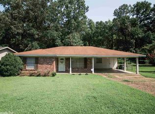 1023 N Shackleford Rd, Little Rock, AR 72211