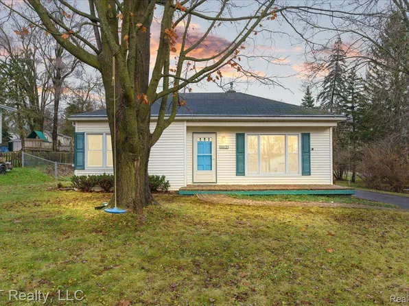 2194 Kent St, Okemos, MI 48864