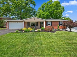 995 Sandstone Dr, Saint Louis, MO
