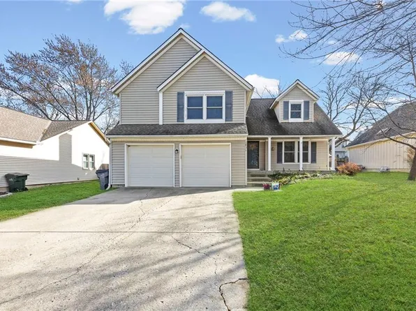 1831 E 154th St, Olathe, KS 66062